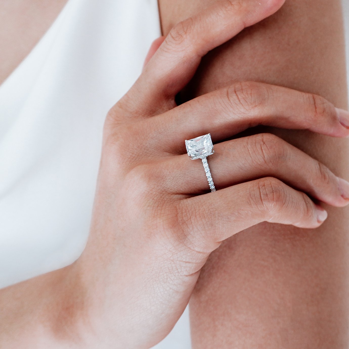 3.0 CT Radiant Shaped Moissanite Solitaire Pave Setting Engagement Ring - crownmoissanite