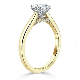 0.75 CT Round Shaped Moissanite Solitaire Engagement Ring - crownmoissanite