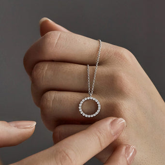 0.30 TCW Round Moissanite Diamond Circle Pendent Necklace - crownmoissanite