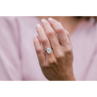 4.0 CT Oval Solitaire Moissanite Engagement Ring - crownmoissanite