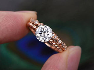 0.75 CT Round Solitaire Twisted Pave Moissanite Bridal Ring Set - crownmoissanite