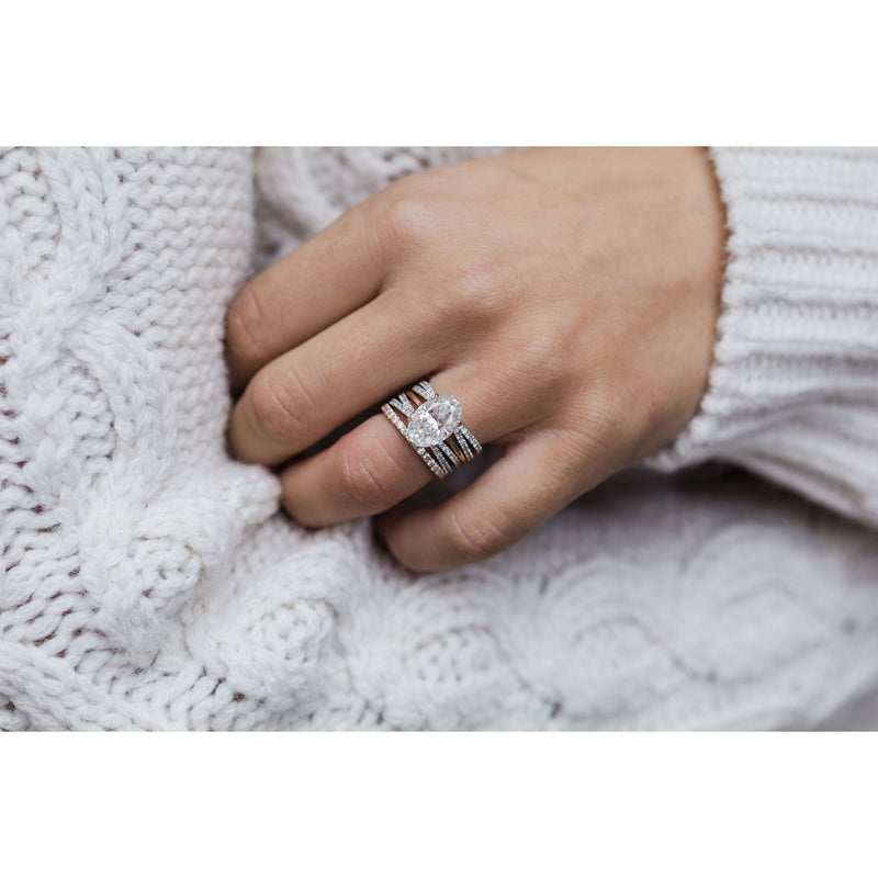 4.0 CT Oval Solitaire Moissanite Engagement Ring - crownmoissanite