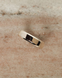 Polished Classic Wedding Band For Men - crownmoissanite