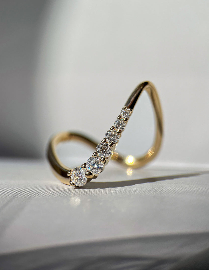 0.30 TCW Round Moissanite unique Wedding Band