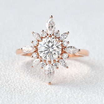 0.7 CT Round Cut Cluster Halo Moissanite Engagement Ring - crownmoissanite