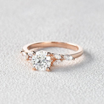 1.0 CT Round Cut Cluster Moissanite Engagement Ring - crownmoissanite