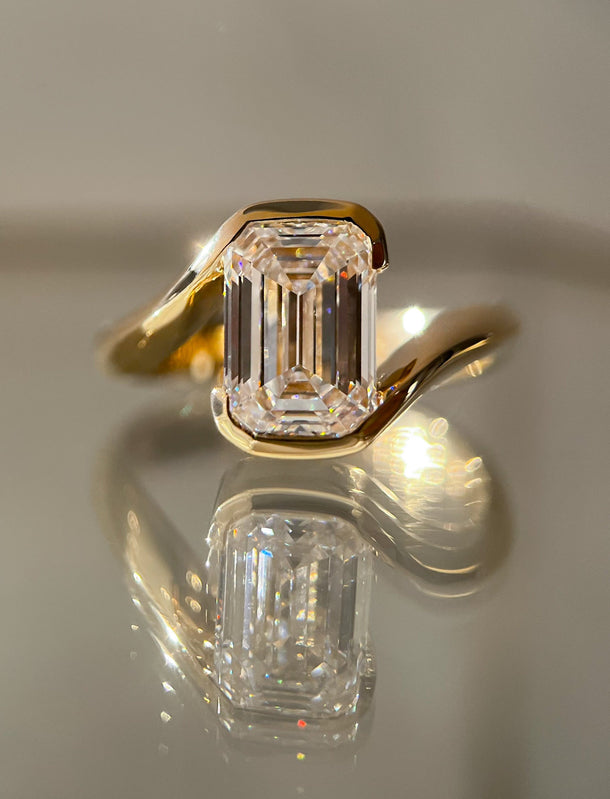 1.0 -3.0 CT Emerald Shaped Moissanite Diamond Bypass Style Engagement Ring