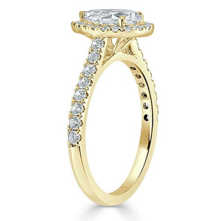 1.0 CT Pear Cut Halo Moissanite Engagement Ring With Pave Setting - crownmoissanite