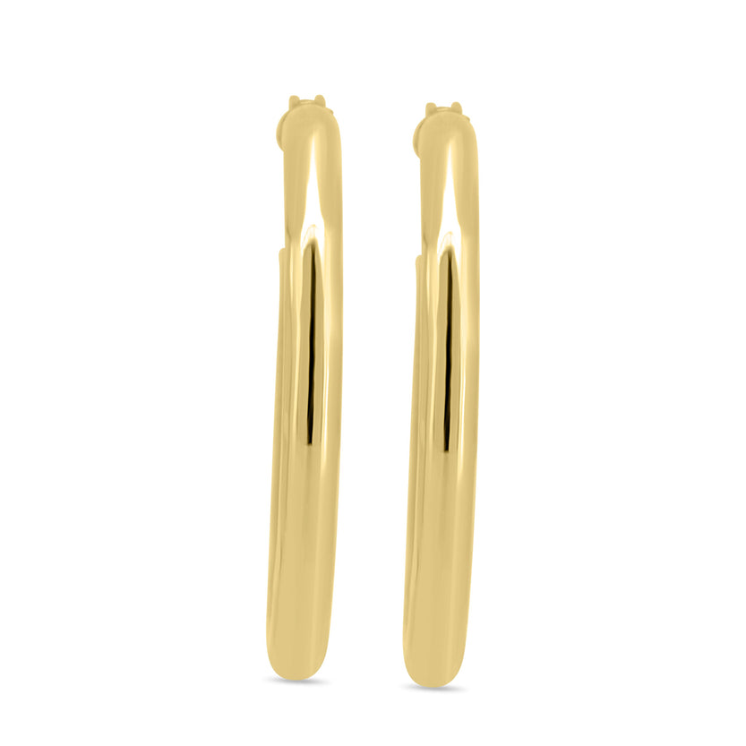 Classic plain hoop earring with a smooth polished finish – minimalist gold design perfect for everyday wear or layering with other earrings.