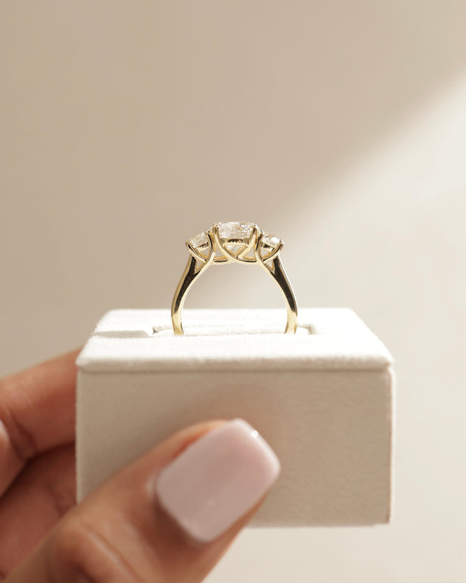 2.01 CT Round Cut Moissanite Three Stone Engagement Ring