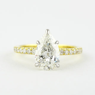 0.94 CT Pear Shaped Moissanite Solitaire Engagement Ring - crownmoissanite