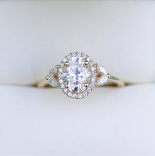 1.33 CT Oval Shaped Moissanite Halo Engagement Ring - crownmoissanite