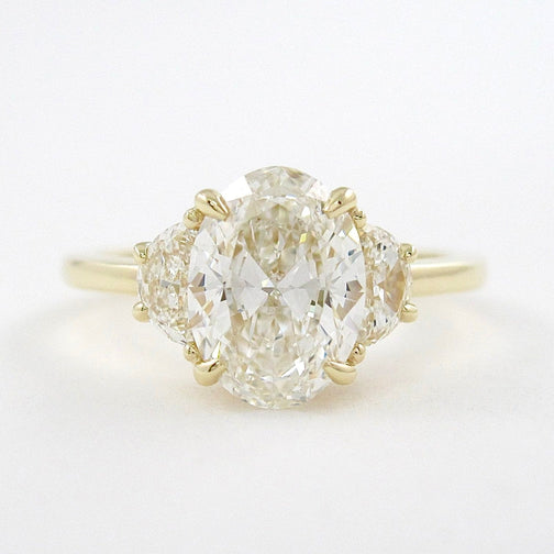 3.0 CT Oval Three Stone Moissanite Engagement Ring - crownmoissanite