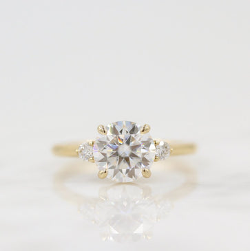 1.80 CT Round Cut Three Stone Moissanite Engagement Ring - crownmoissanite