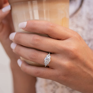 2.0 CT Round Shaped Moissanite Cluster Engagement Ring - crownmoissanite