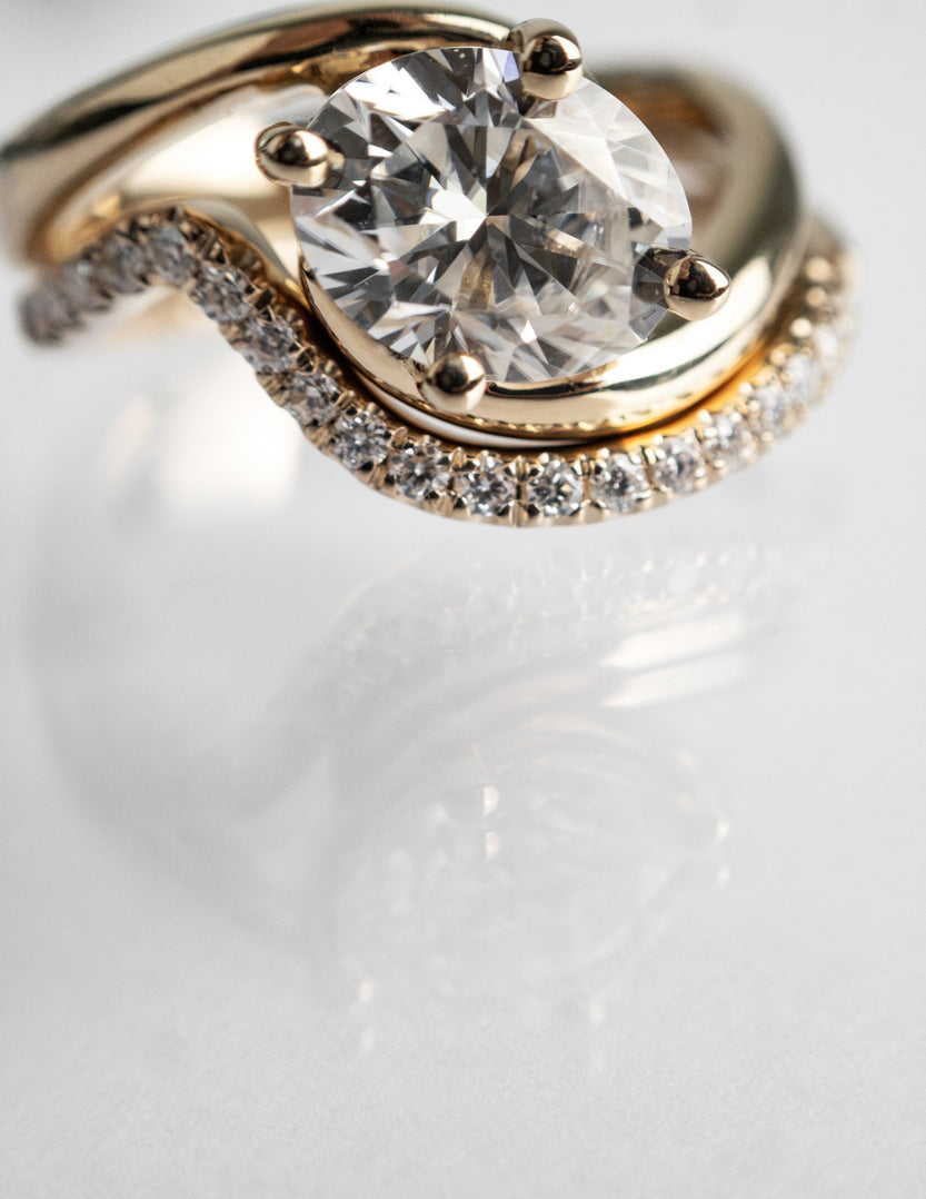 1.0 - 2.0 CT Oval Cut Moissanite Solitaire Bridal Ring Set