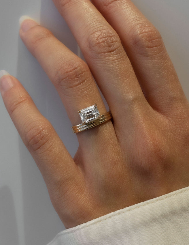 1.50 -2.50 CT Emerald Moissanite Solitaire Style Bridal Bing Set