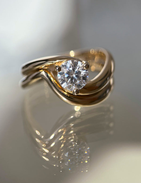 1.0-1.50 CT Round Cut Moissanite Solitaire Style Bridal Ring Set