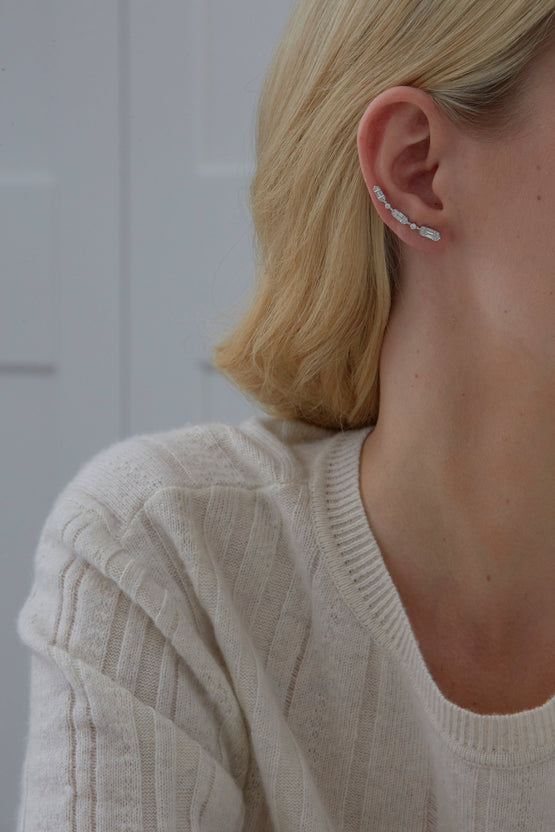 0.46 TCW Round & Baguette Moissanite Diamond Ear Crawler Earrings - crownmoissanite