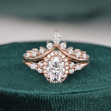 2.0 CT Oval Shaped Moissanite Cluster Halo Bridal Ring Set - crownmoissanite