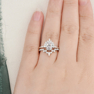 1.50 CT Pear Cut Cluster Moissanite Bridal Ring Set - crownmoissanite