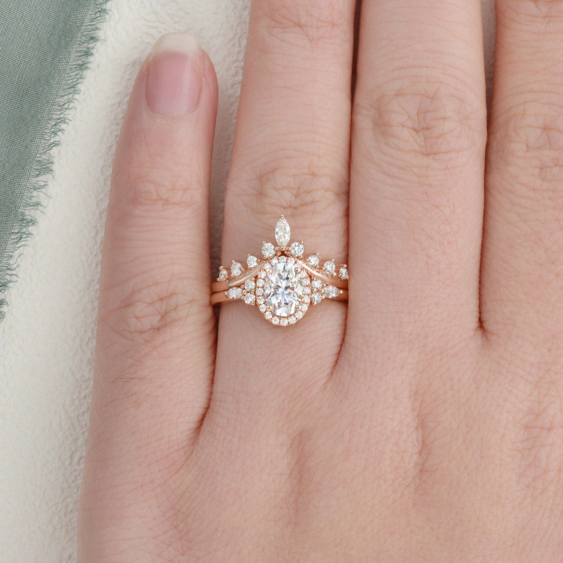 2.0 CT Oval Shaped Moissanite Cluster Halo Bridal Ring Set - crownmoissanite