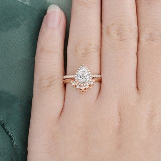 1.50 CT Pear Shaped Moissanite Halo Bridal Ring Set - crownmoissanite