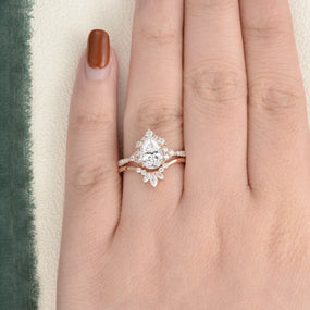 1.50 CT Pear Cut Cluster Moissanite Bridal Ring Set - crownmoissanite