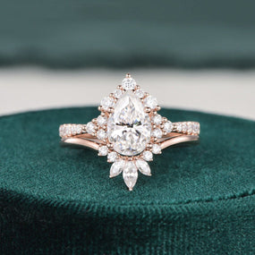 1.50 CT Pear Cut Cluster Moissanite Bridal Ring Set - crownmoissanite