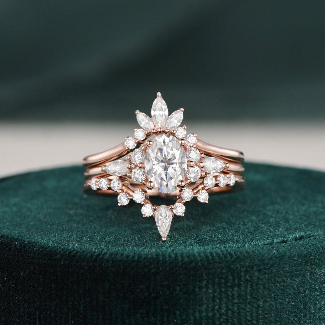 1.0 CT Oval Cut Cluster Halo Moissanite Bridal Ring Set - crownmoissanite