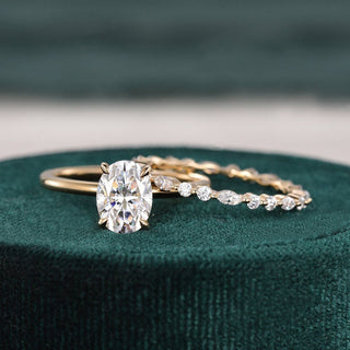 1.50 CT Oval Cut Solitaire Moissanite Bridal Ring Set - crownmoissanite