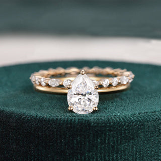1.0 CT Pear Cut Solitaire Moissanite Bridal Ring Set - crownmoissanite