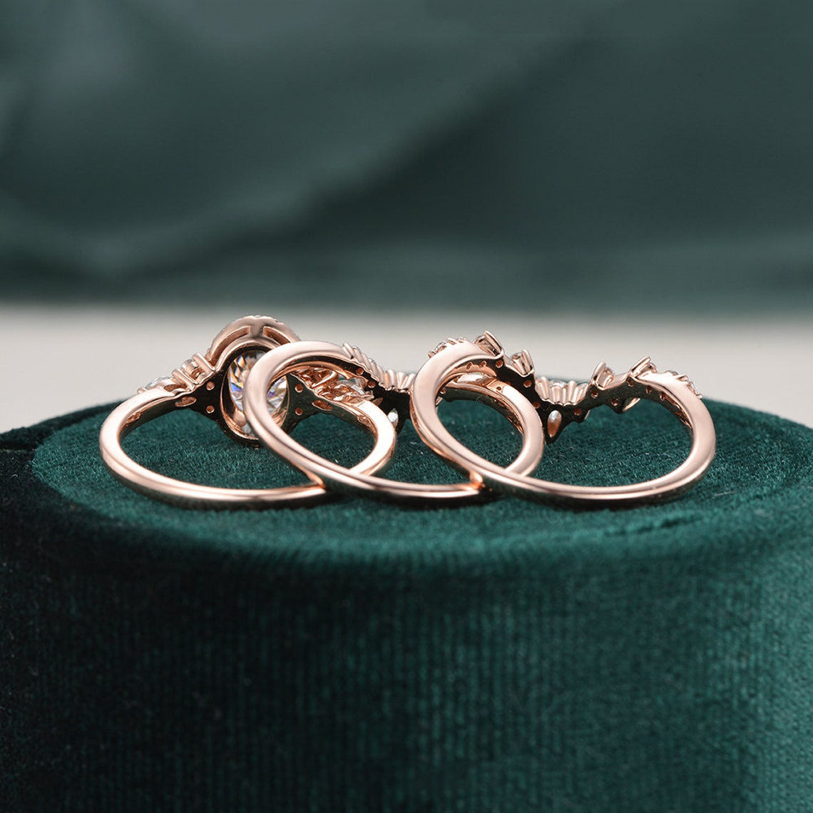 1.0 CT Oval Cut Cluster Halo Moissanite Bridal Ring Set - crownmoissanite