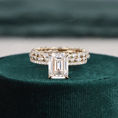 2.50 CT Emerald Cut Solitaire Style Moissanite Bridal Ring Set - crownmoissanite