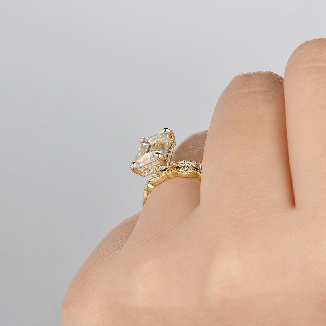 2.50 CT Emerald Cut Solitaire Style Moissanite Bridal Ring Set - crownmoissanite