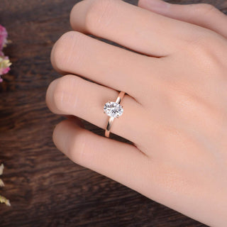 0.75 CT Oval Shaped Moissanite Solitaire Engagement Ring - crownmoissanite