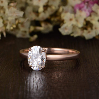 0.75 CT Oval Shaped Moissanite Solitaire Engagement Ring - crownmoissanite