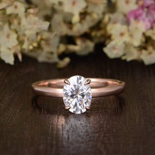 0.75 CT Oval Shaped Moissanite Solitaire Engagement Ring - crownmoissanite