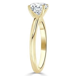 0.75 CT Round Cut Solitaire Moissanite Engagement Ring - crownmoissanite