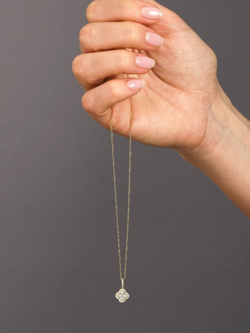 0.50 TCW Round Moissanite Diamond Clover Pendent Necklace - crownmoissanite