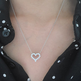 0.60 TCW Round Moissanite Diamond Heart Shaped Necklace - crownmoissanite
