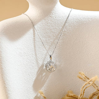 0.50 CT Round Moissanite Diamond Halo Necklace - crownmoissanite