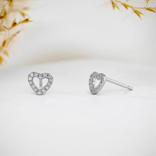 0.80 TCW Round Moissanite Diamond Stud Earrings - crownmoissanite