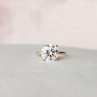 5.0 CT Round Cut Solitaire Style Moissanite Engagement Ring - crownmoissanite