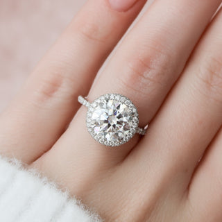 3.5 CT Round Halo Style Moissanite Engagement Ring - crownmoissanite