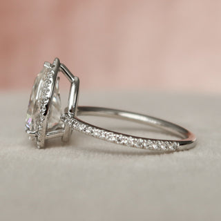 2.0 CT Pear Shaped Moissanite Halo Engagement Ring - crownmoissanite