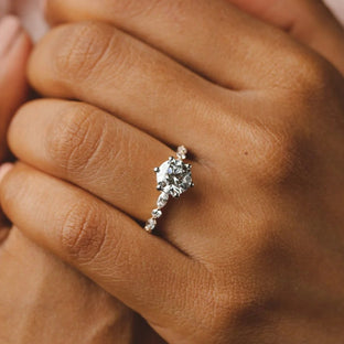 1.5 - 3.5 CT Round Moissanite Dainty Style Engagement Ring