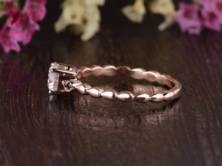 1.35 Carats Round Shape Solitaire Moissanite Diamond Engagement Ring - crownmoissanite