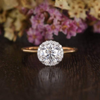 1.90 CT Round Cut Halo Moissanite Engagement Ring - crownmoissanite