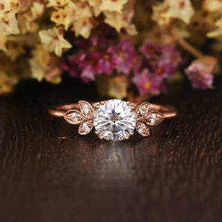 1.60 CT Round Cut Cluster Moissanite Engagement Ring - crownmoissanite